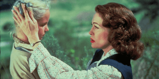 Mommie Dearest (1981)